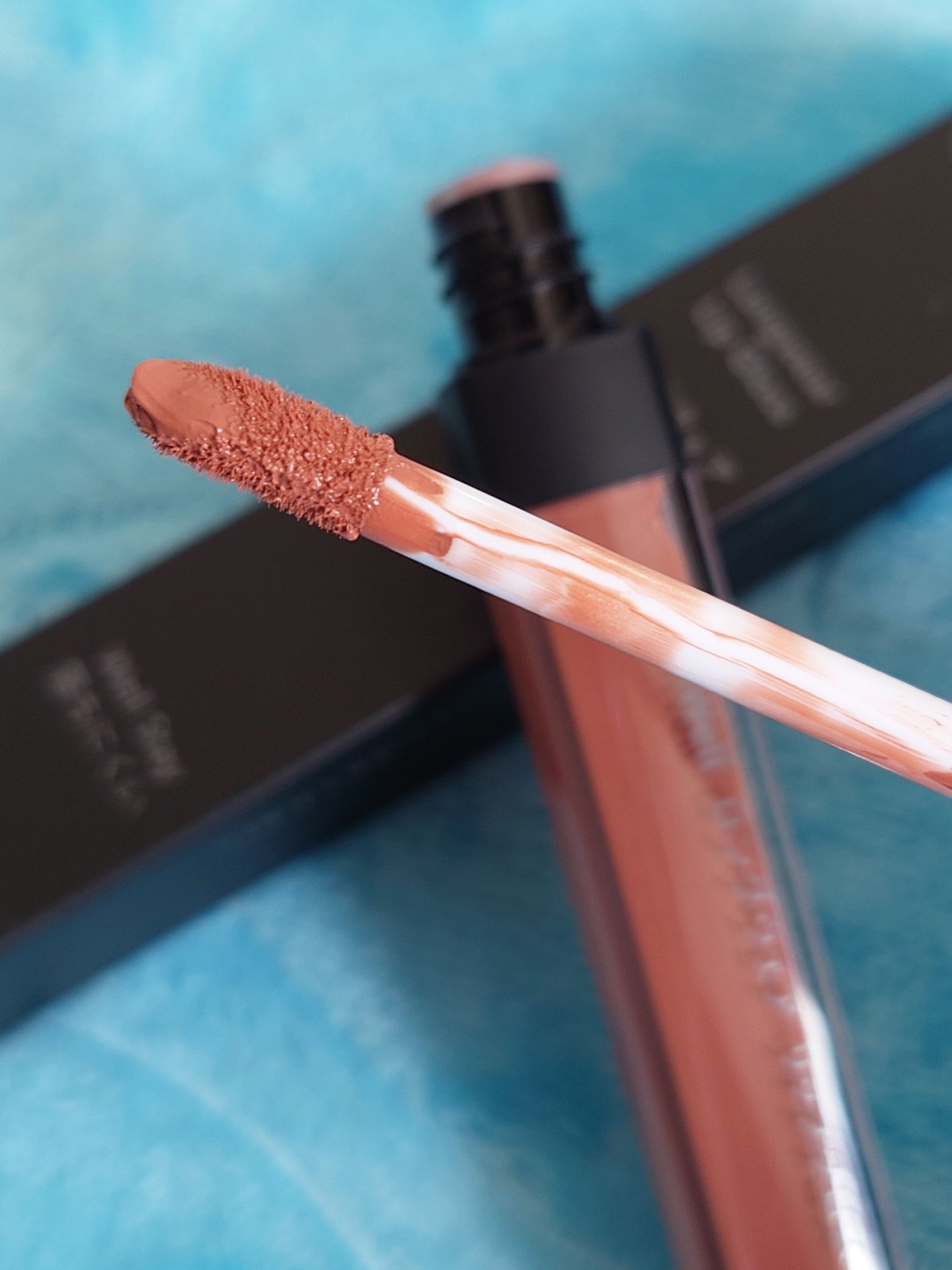 ロングウェア リップグロス/LionWell（ライオンウェル）/リップグロスを使ったクチコミ（2枚目）