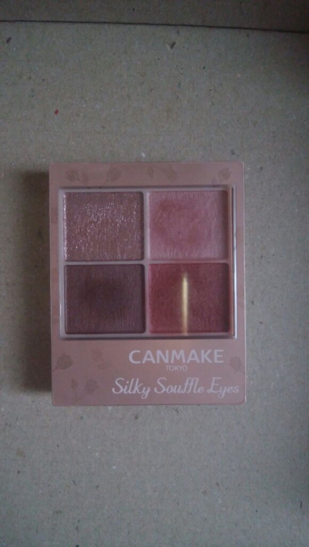 シルキースフレアイズ(マットタイプ)/キャンメイク/アイシャドウパレットを使ったクチコミ(1枚目)