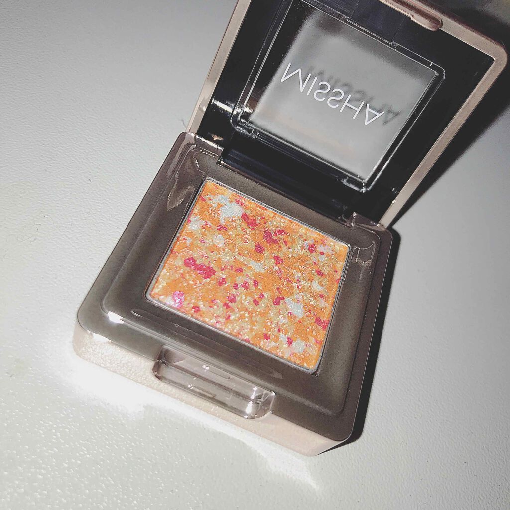 グリッタープリズム シャドウ/MISSHA/グリッターを使ったクチコミ（1枚目）