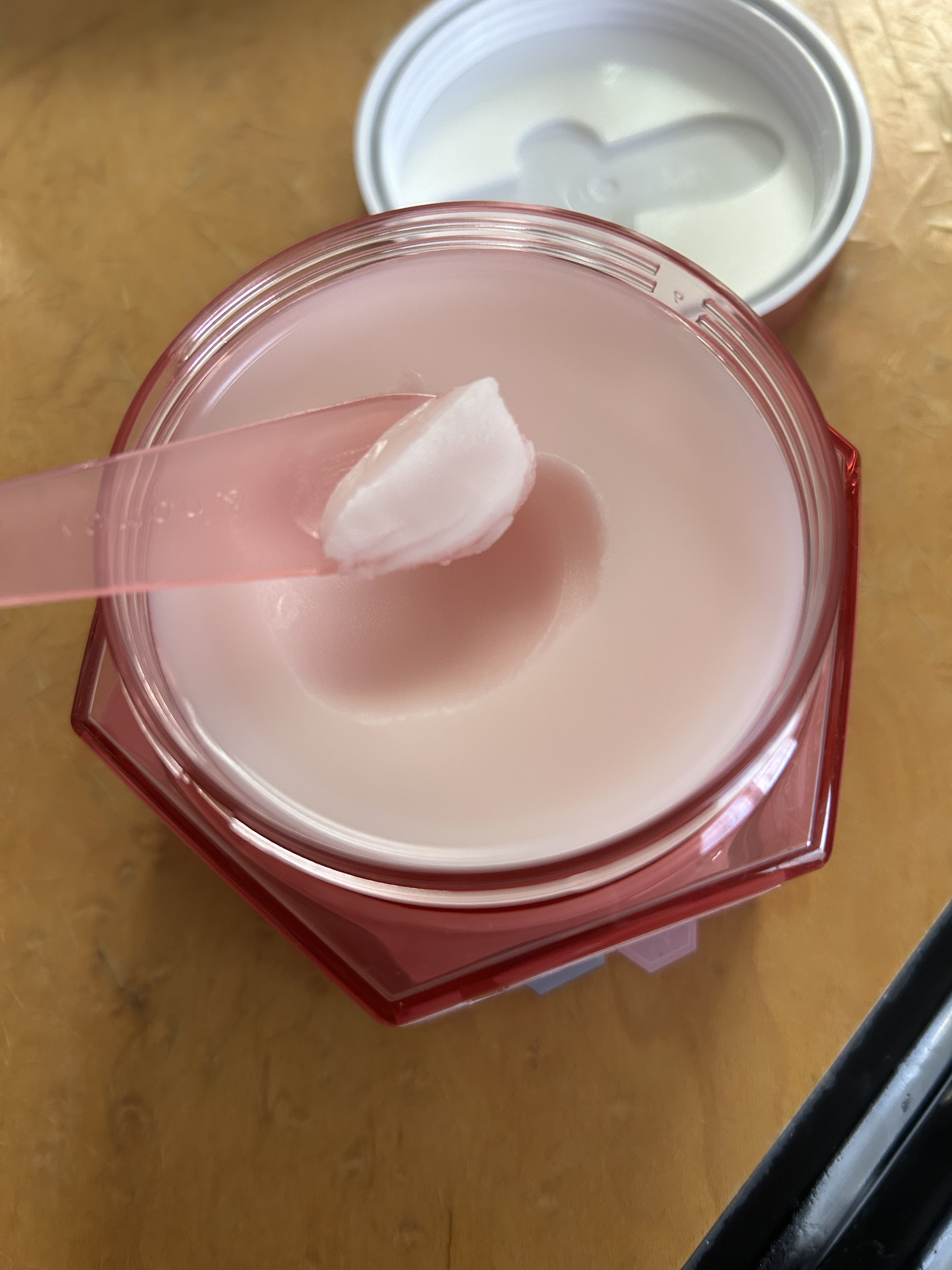 &honey アンドハニー サクラ クレンジングバーム クリアのクチコミ「
期間限定桜のクレンジングバーム🌸


*☼*―――――*☼*―――――


☁️&honey.....」（2枚目）