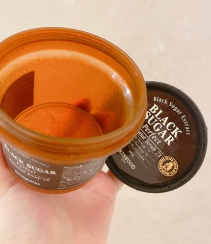 ブラックシュガー パーフェクト エッセンシャル スクラブ2X/SKINFOOD/洗い流すパック・マスクを使ったクチコミ(4枚目)