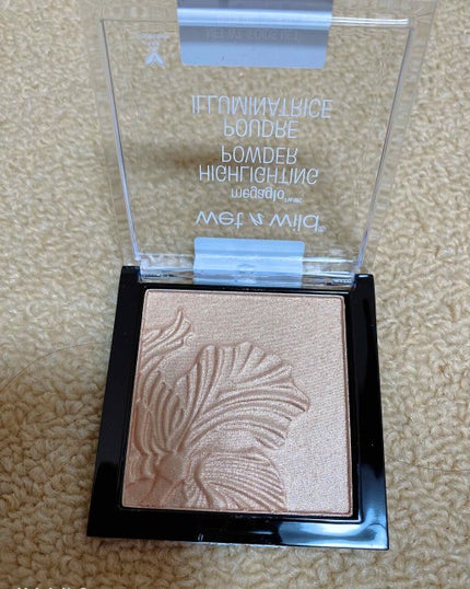 MegaGlo Highlighting Powder/wet 'n' wild/パウダーハイライトを使ったクチコミ(2枚目)