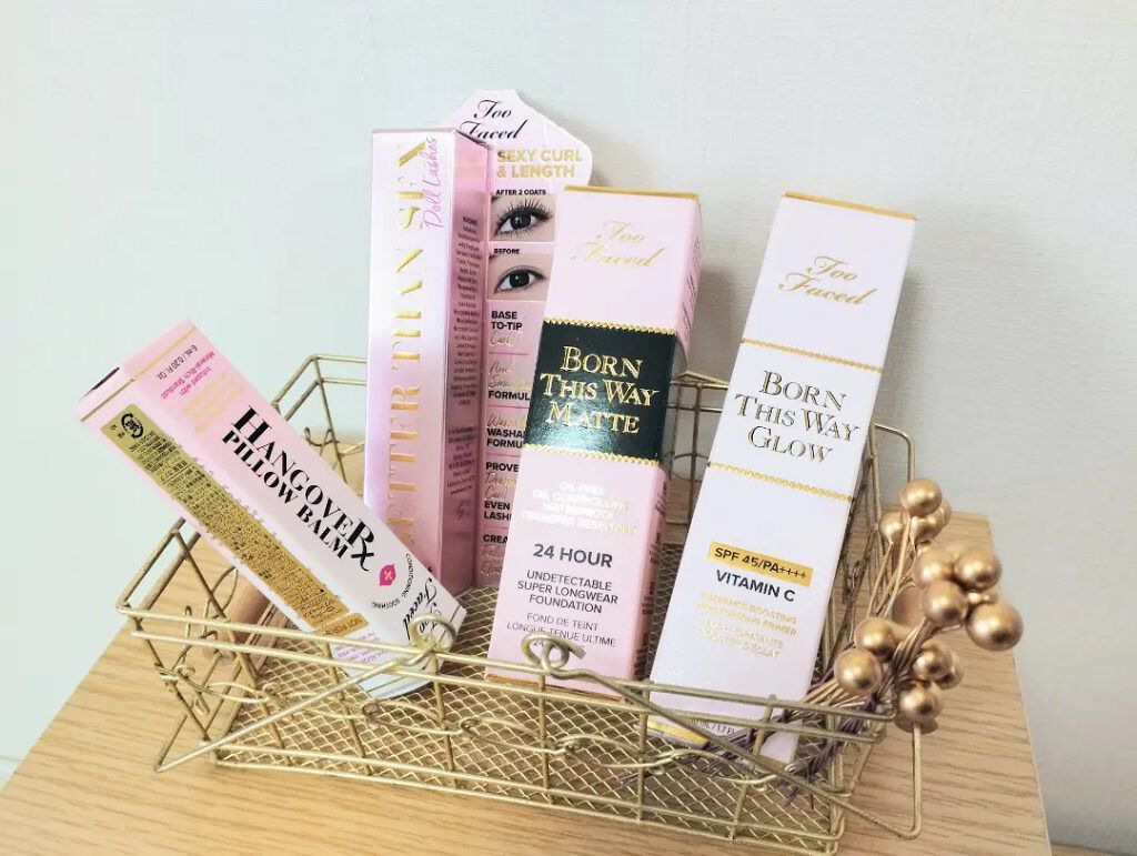 ボーン ディス ウェイ グロウ モイスチュアライジング メイクアップ プライマー/Too Faced/化粧下地を使ったクチコミ（1枚目）