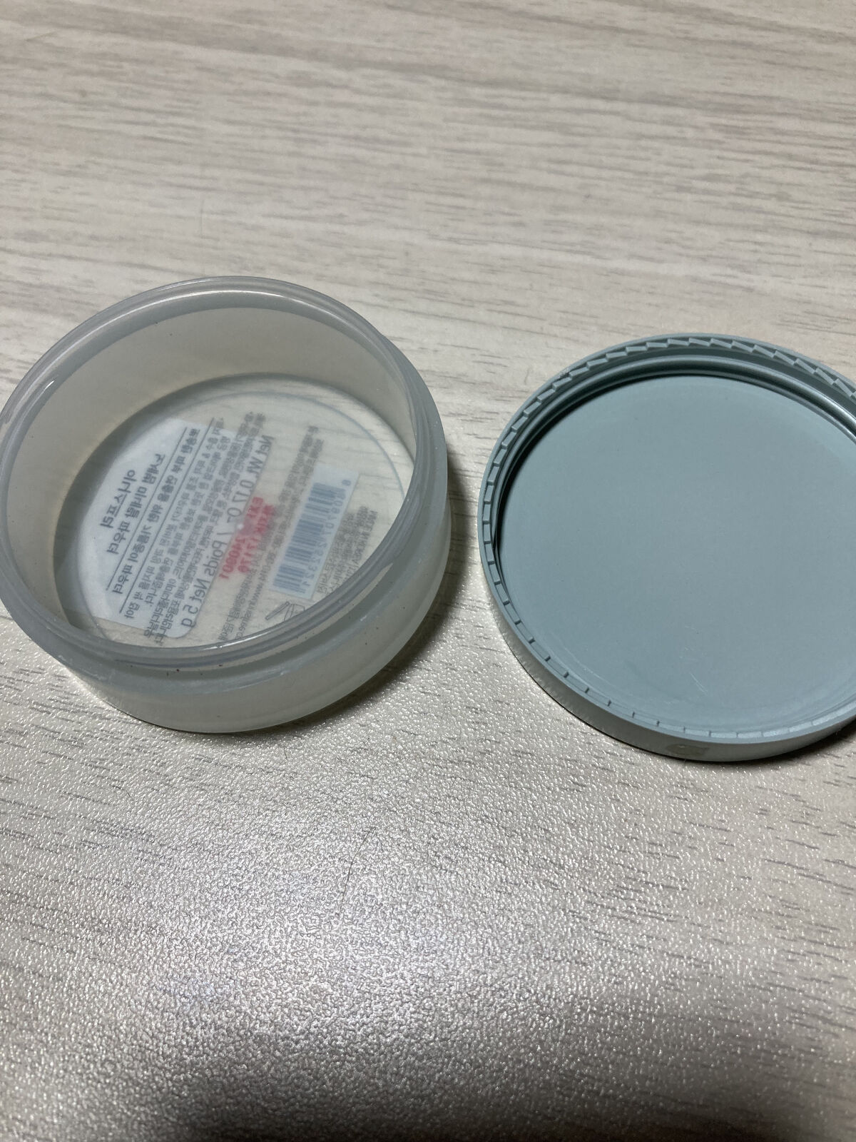 ノーセバム　ミネラルパウダー　N/innisfree/ルースパウダーを使ったクチコミ（2枚目）