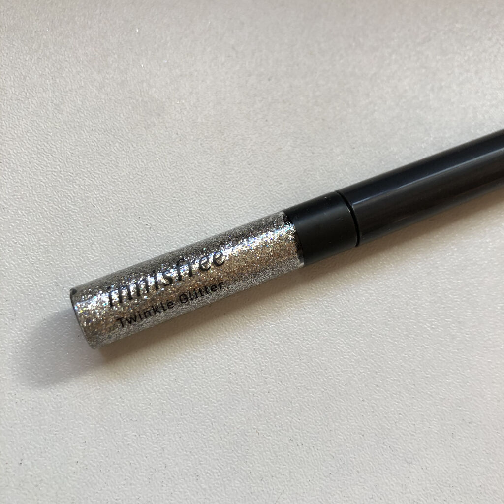 トゥインクル グリッター/innisfree/リキッドアイライナーを使ったクチコミ（1枚目）