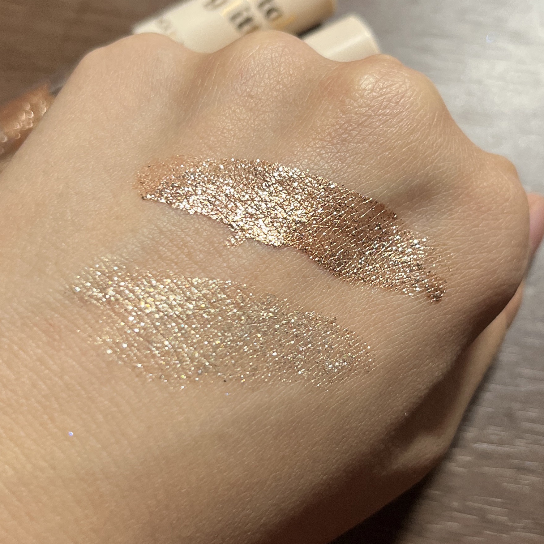 アイメタルグリッター 01/HOLIKA HOLIKA/グリッターを使ったクチコミ（2枚目）