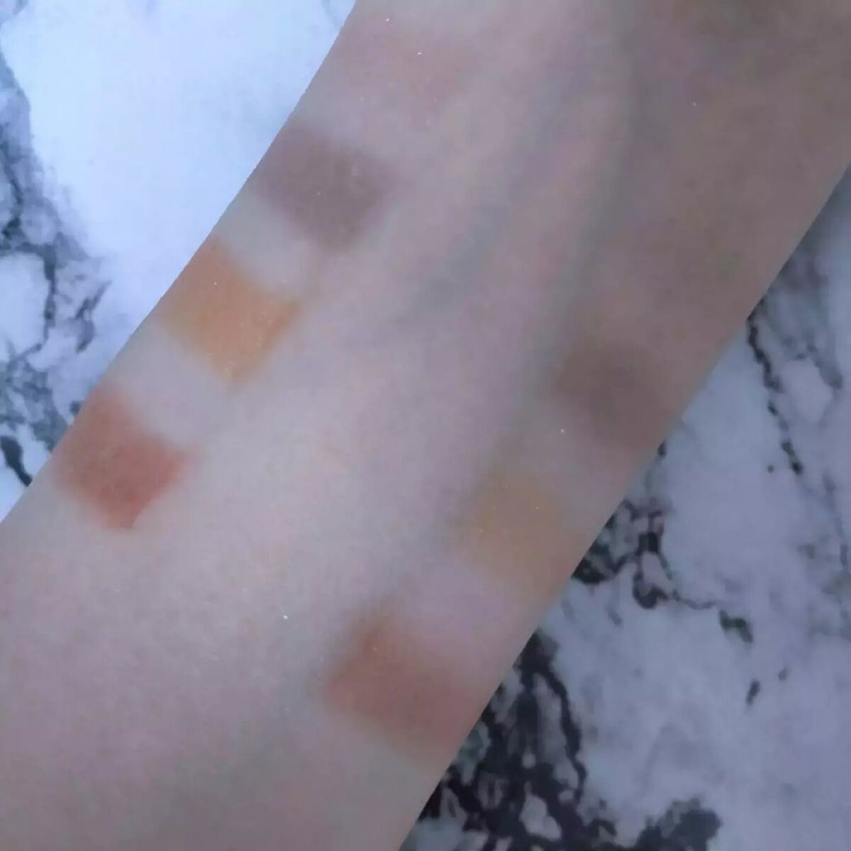 Hitomi on LIPS 「マヌカハニーの力でメイクもスッキリ🍯🐝⋆゜..山田養蜂場マヌカ..」(4枚目)