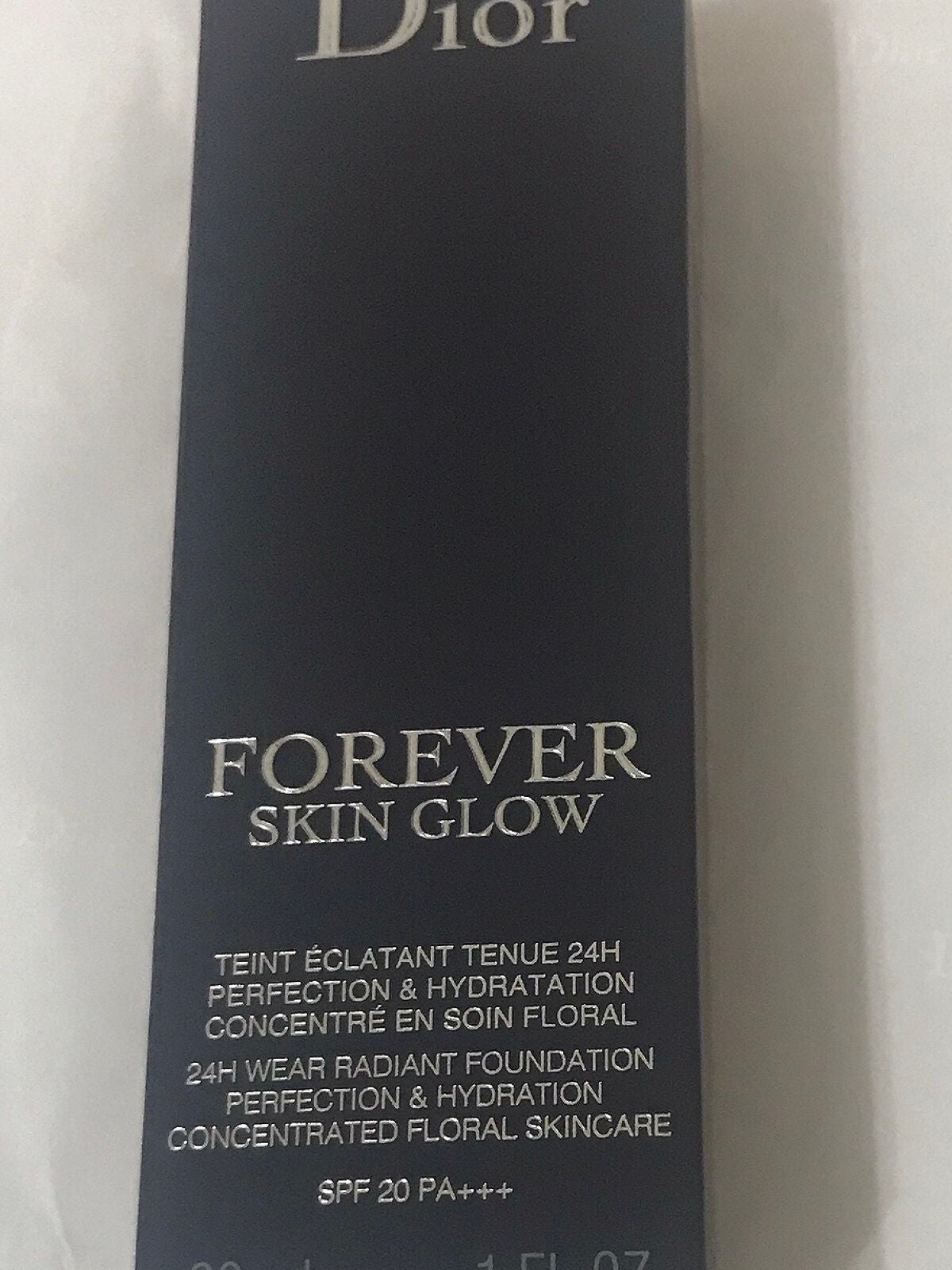 ディオールスキン フォーエヴァー フルイド グロウ/Dior/リキッドファンデーションを使ったクチコミ(1枚目)