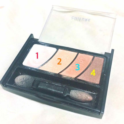 グラデーション アイ カラー(チップ付)/ちふれ/アイシャドウパレットを使ったクチコミ(2枚目)