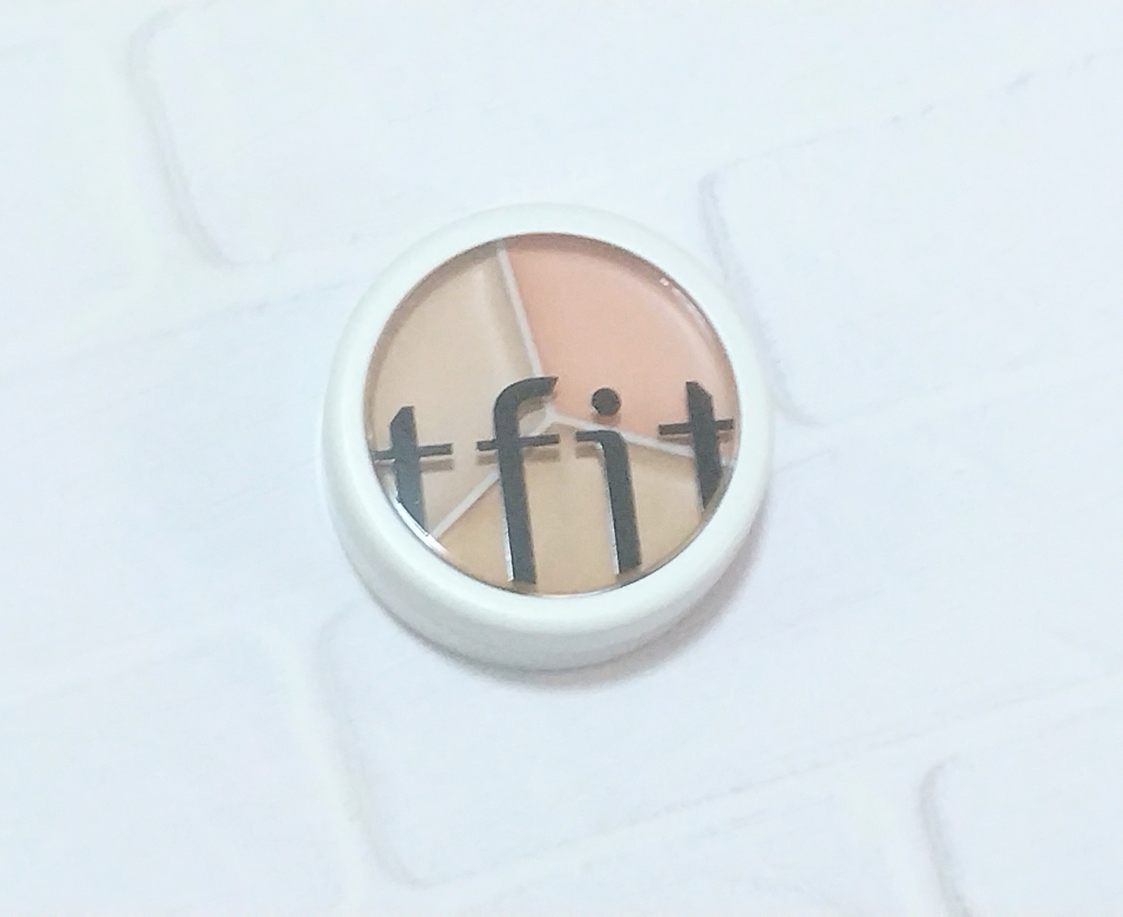 カバーアッププロコンシーラー/TFIT/パレットコンシーラーを使ったクチコミ（1枚目）