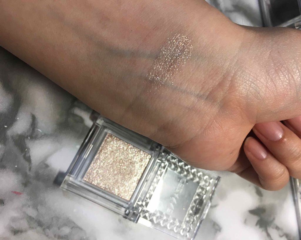 シングルカラーアイシャドウ/CEZANNE/単色アイシャドウを使ったクチコミ（2枚目）