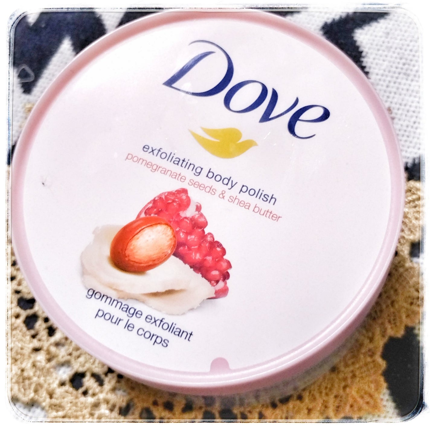 ダヴ ふわとろクリーミースクラブ ザクロ&シアバター/ダヴ/ボディスクラブを使ったクチコミ(2枚目)