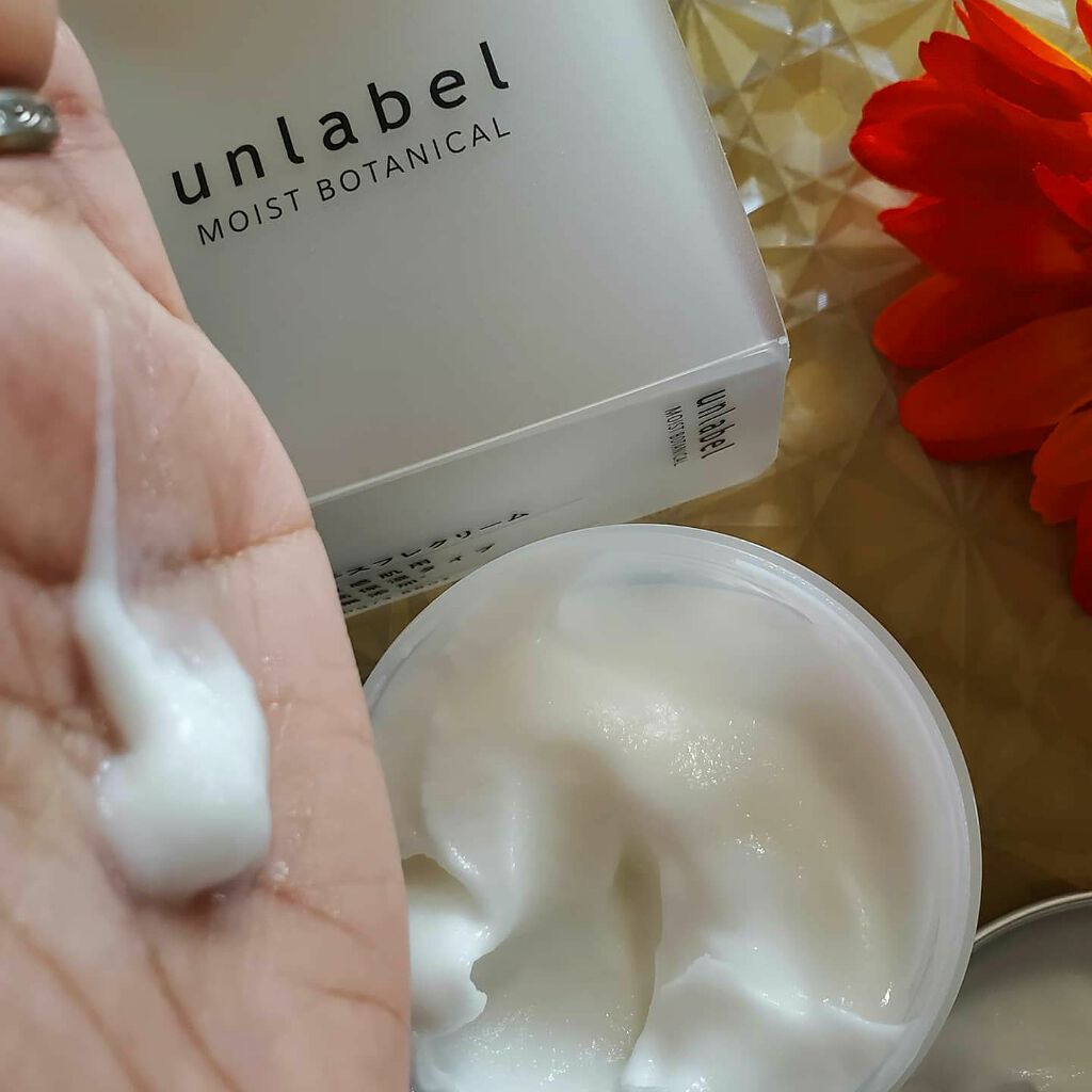 モイストボタニカル マルチスフレクリーム/unlabel/ボディクリームを使ったクチコミ（3枚目）