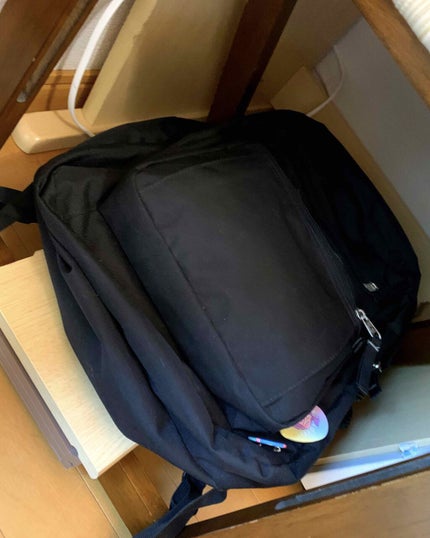 オシャレになりたい みー on LIPS 「机紹介します‼️(みんな興味なさそー笑)最近、勉強頑張っていま..」(4枚目)