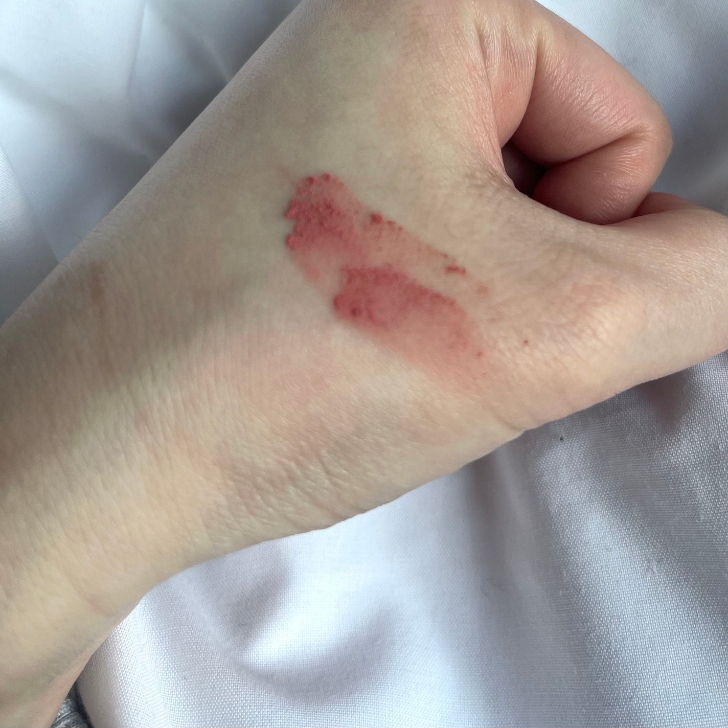 リップアンドチーク ブラーリープリンポット/fwee/口紅を使ったクチコミ(3枚目)