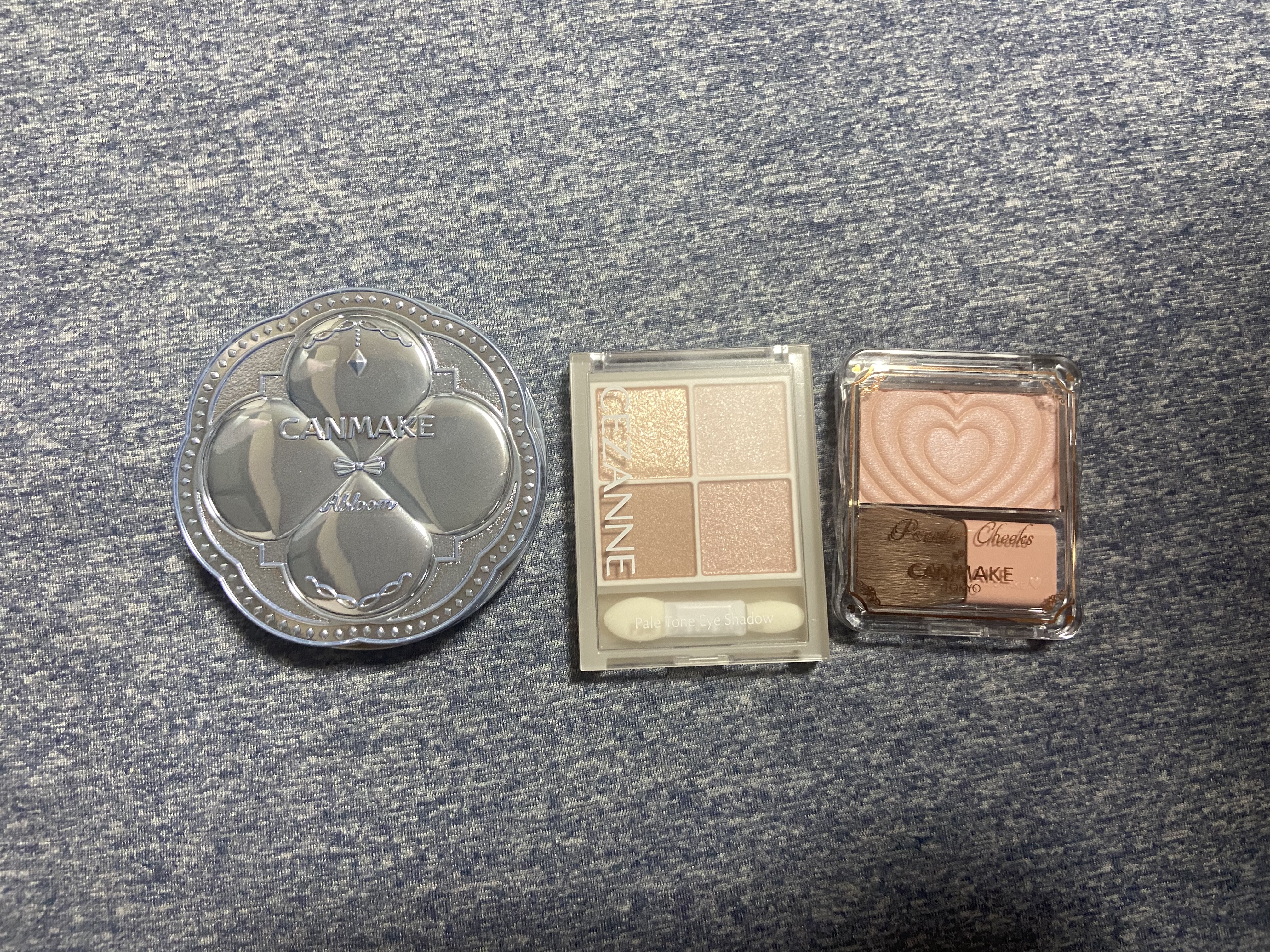 最近何をするにしてもモチベが上がらない_:(´ཀ`」 ∠):
買ったもののまだ使えてない…


ドラッグストアの新作コスメコーナーに立ち寄った際に見つけて買ってみました✌️

キャンメイク　パウダーチークス　P04　クレバーベージュ
CEZ