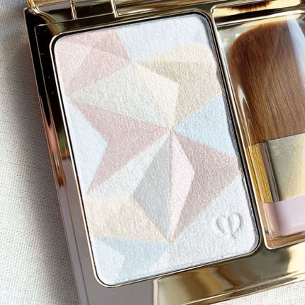 クレ・ド・ポー ボーテ レオスールデクラ/クレ・ド・ポー ボーテ/パウダーハイライトを使ったクチコミ(6枚目)