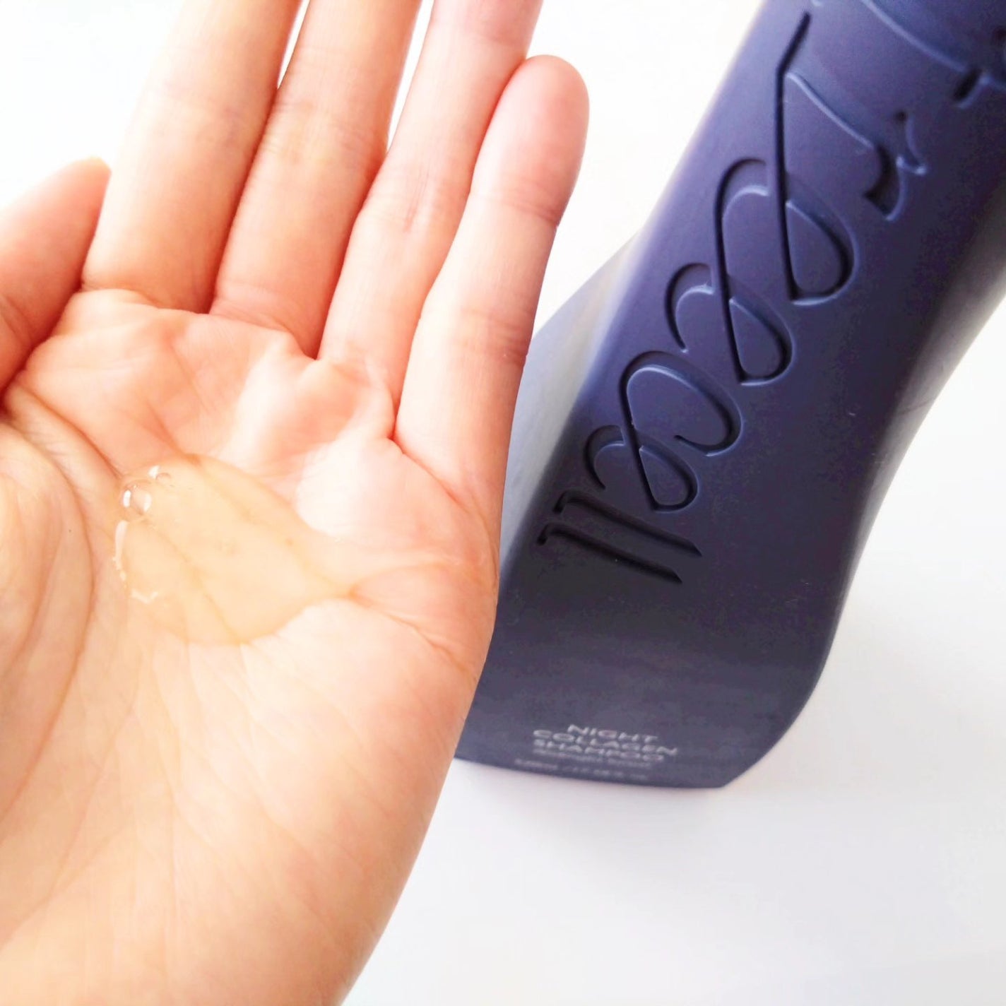 ナイトコラーゲンシャンプーミッドナイトフォレスト/treecell/市販シャンプーを使ったクチコミ(4枚目)