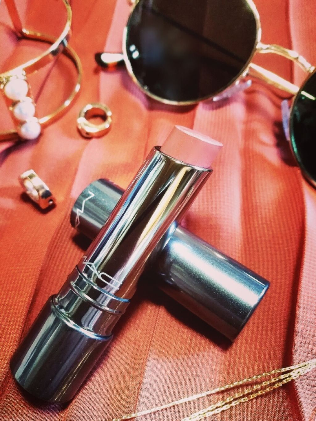 プレンティ オブ パウト プランピング リップスティック クレイジー ラッシュ/M・A・C/口紅を使ったクチコミ（1枚目）