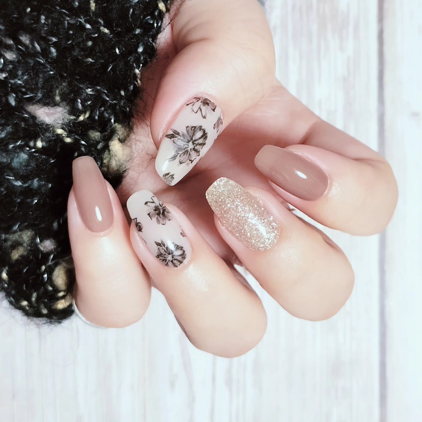 EDGEU ジェルネイルシール 【日本限定デザイン】ENA230 INKY FLORAL/EDGEU/ネイルシールを使ったクチコミ（3枚目）