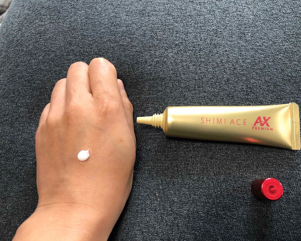 薬用シミエースAX Premium/シミエース/フェイスクリームを使ったクチコミ（2枚目）