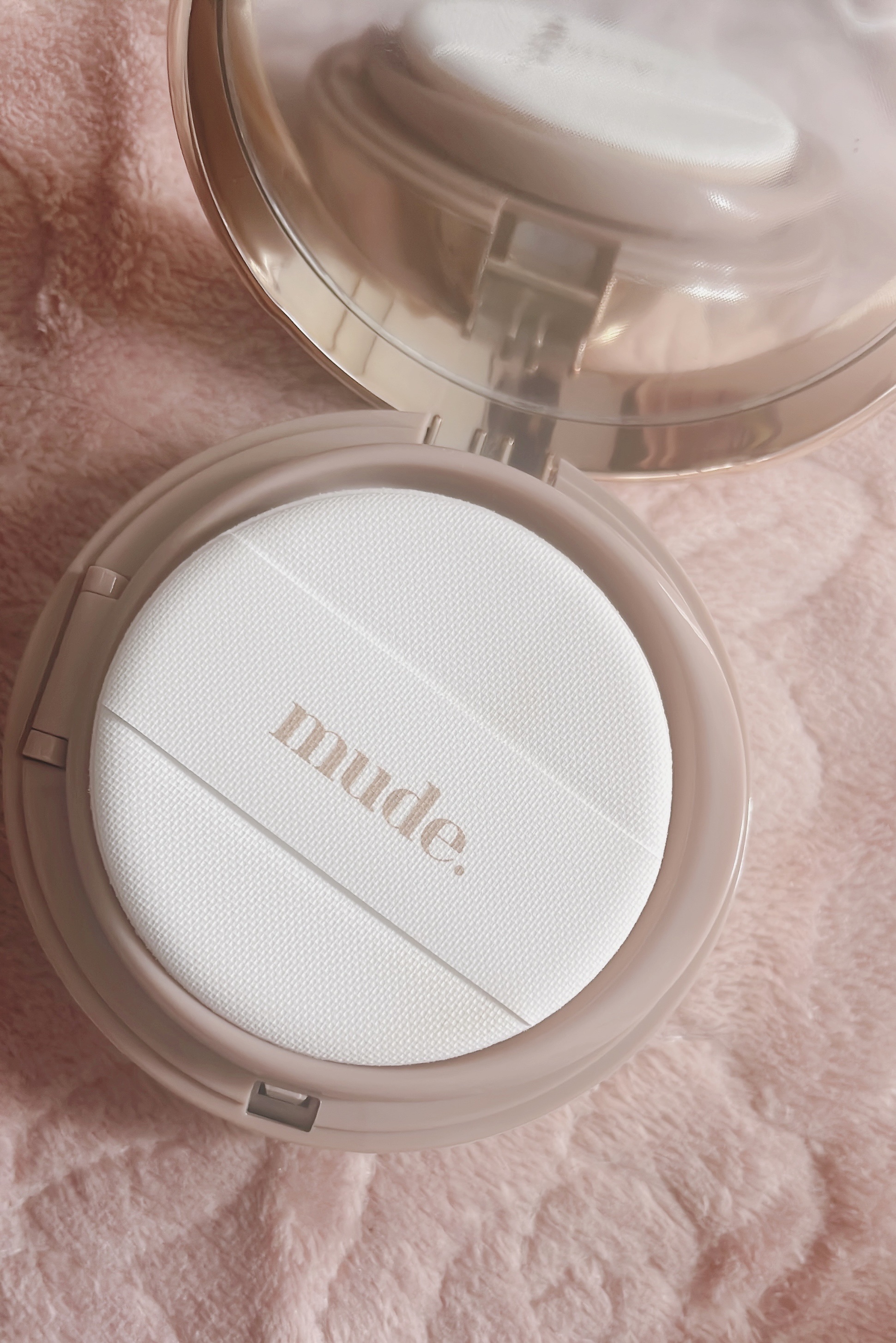 ハグクッション 19アイボリー/mude./クッションファンデーションを使ったクチコミ（3枚目）