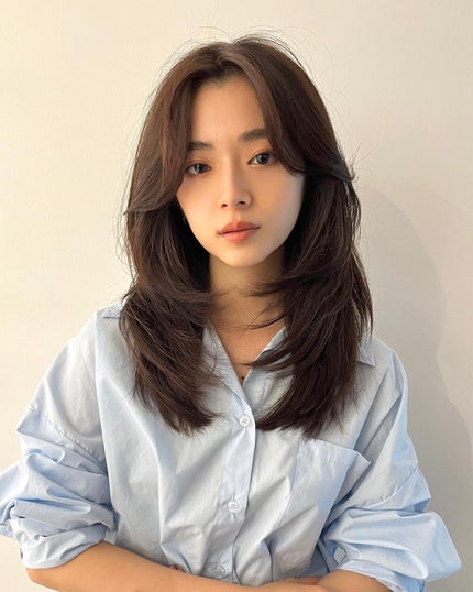 HARUNA on LIPS 「柔らかいレイヤースタイルと、大切な顔周りカット💇🏼♀️顔周り..」(4枚目)