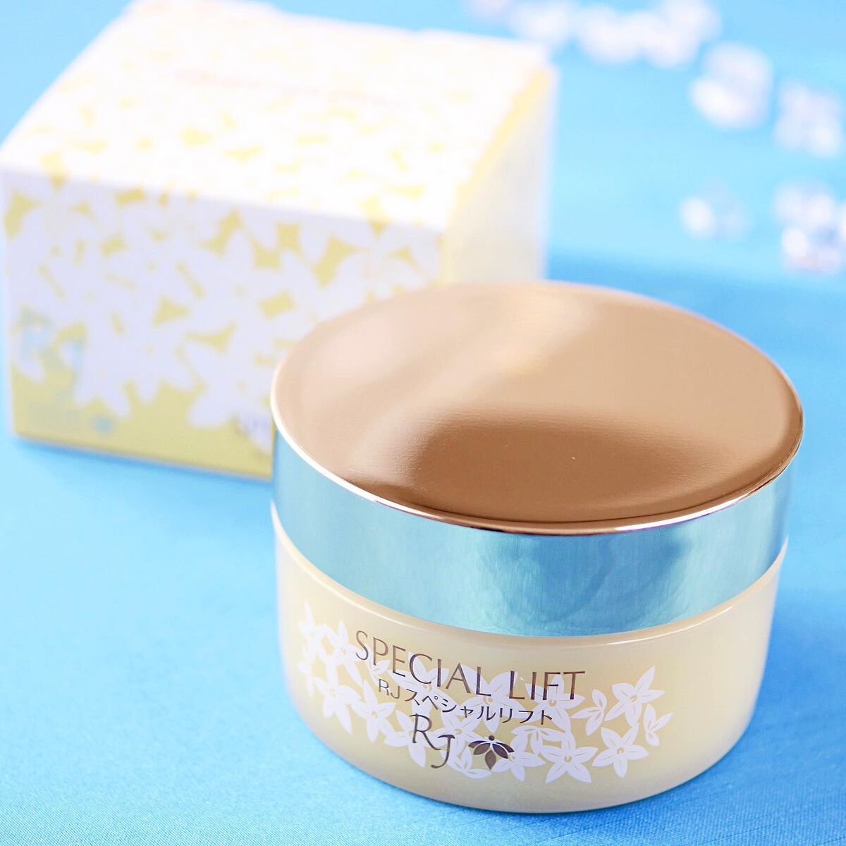 RJスペシャルリフト/アピセラピーコスメティクス/フェイスクリームを使ったクチコミ(7枚目)