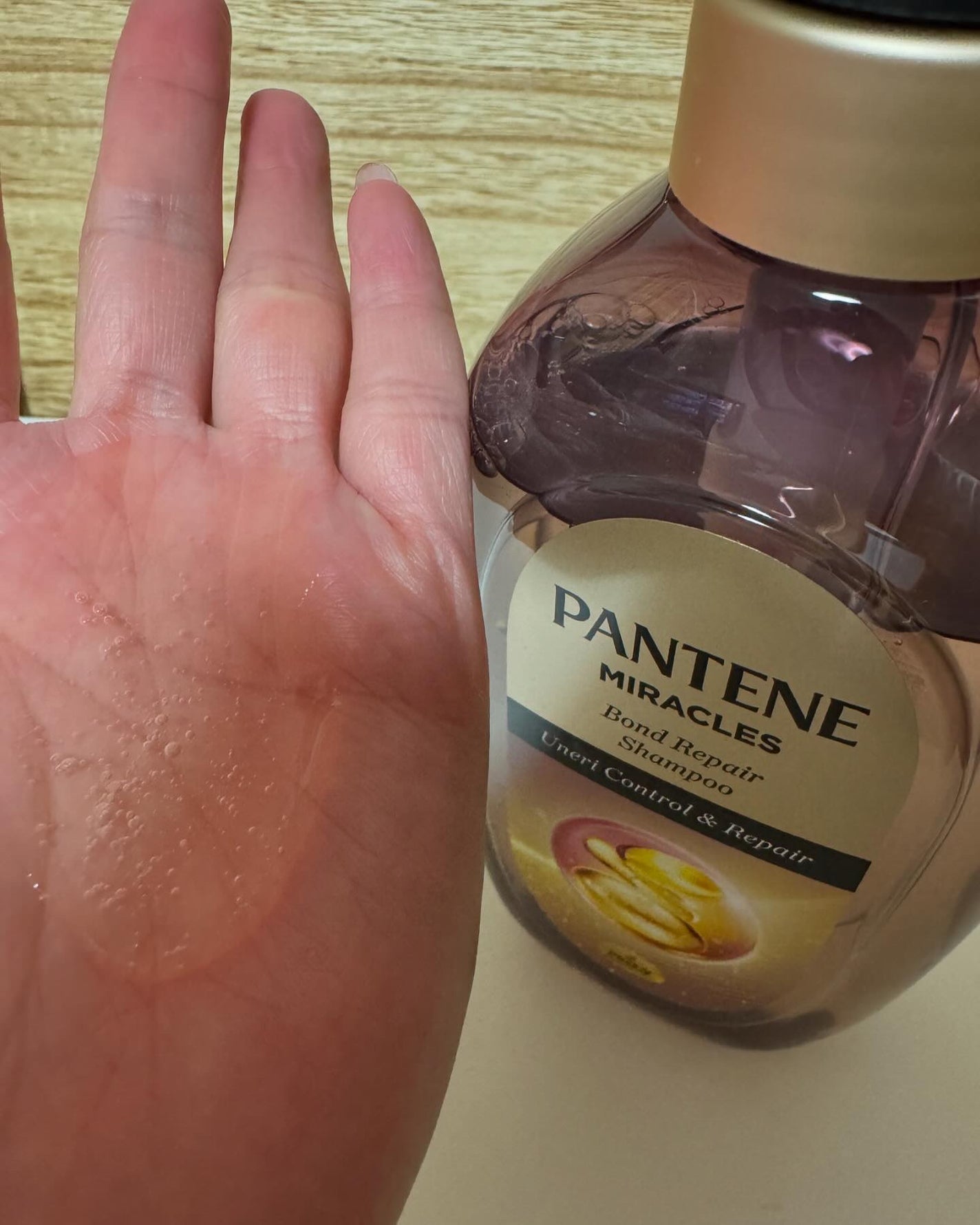 ミラクルズ うねりコントロール&リペア ボンドリペア シャンプー/トリートメント/パンテーン/市販シャンプーを使ったクチコミ(2枚目)