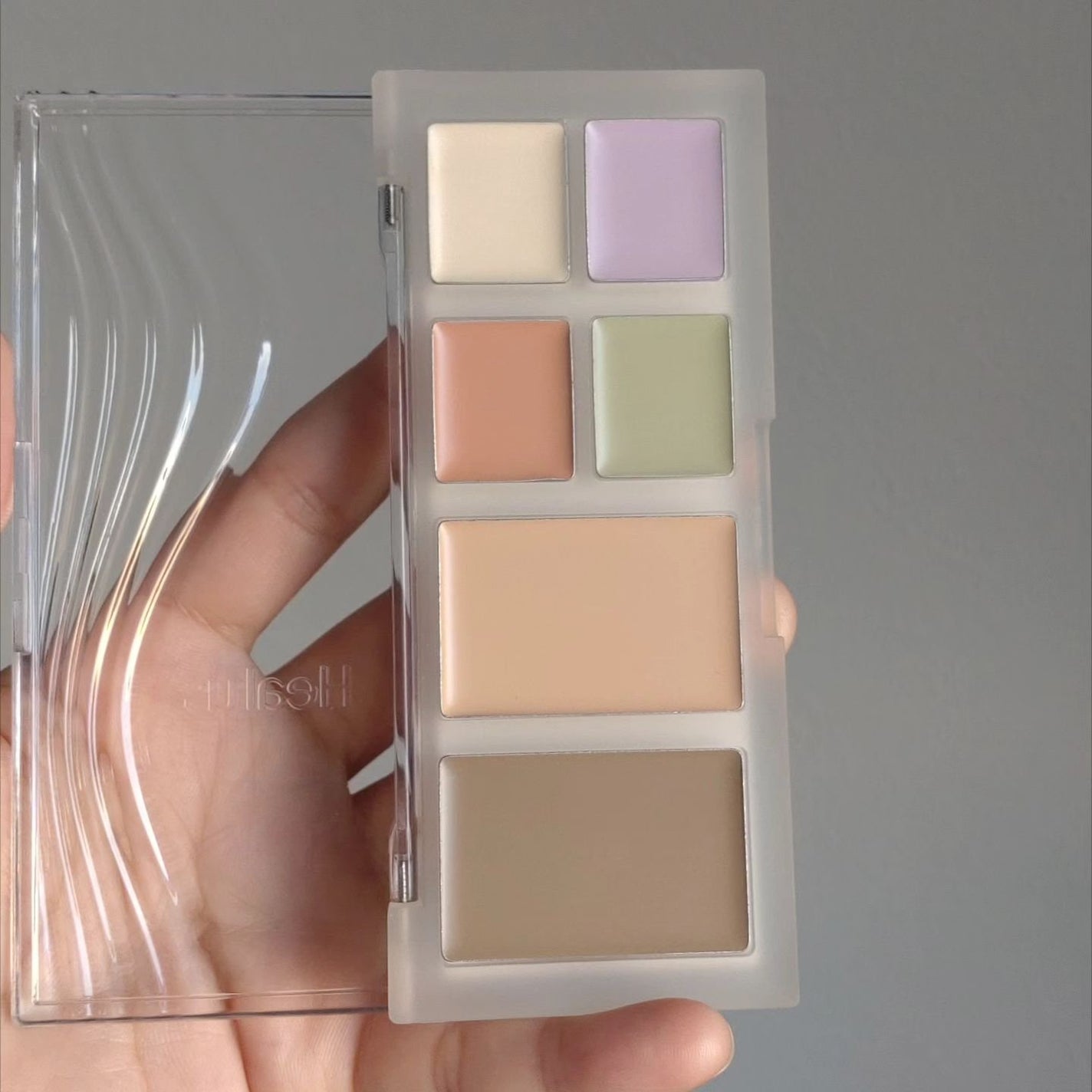 ブリージングコンシーラーパレット/Healus/パレットコンシーラーを使ったクチコミ(2枚目)