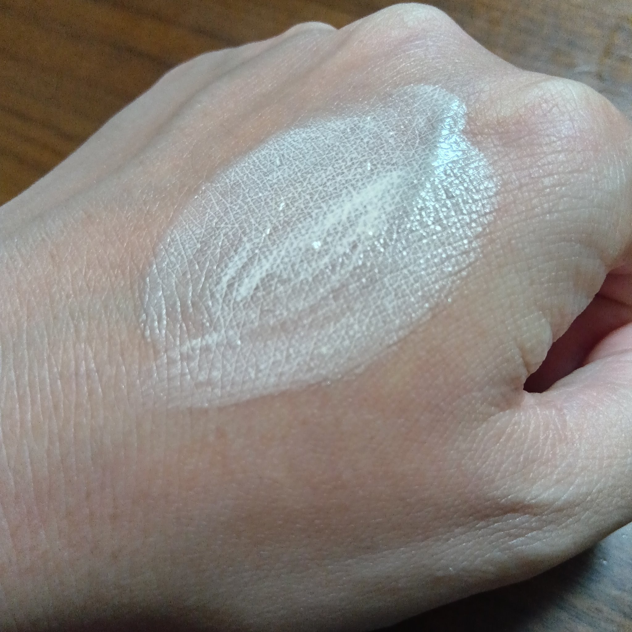 モイスチュアライジング プライマー/PAUL & JOE BEAUTE/化粧下地を使ったクチコミ（2枚目）