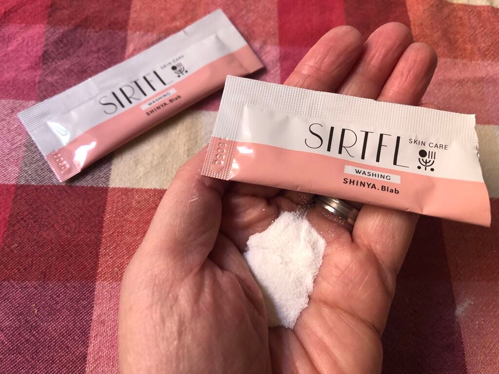 ブライト酵素洗顔パウダー/SIRTFL/洗顔パウダーを使ったクチコミ(2枚目)