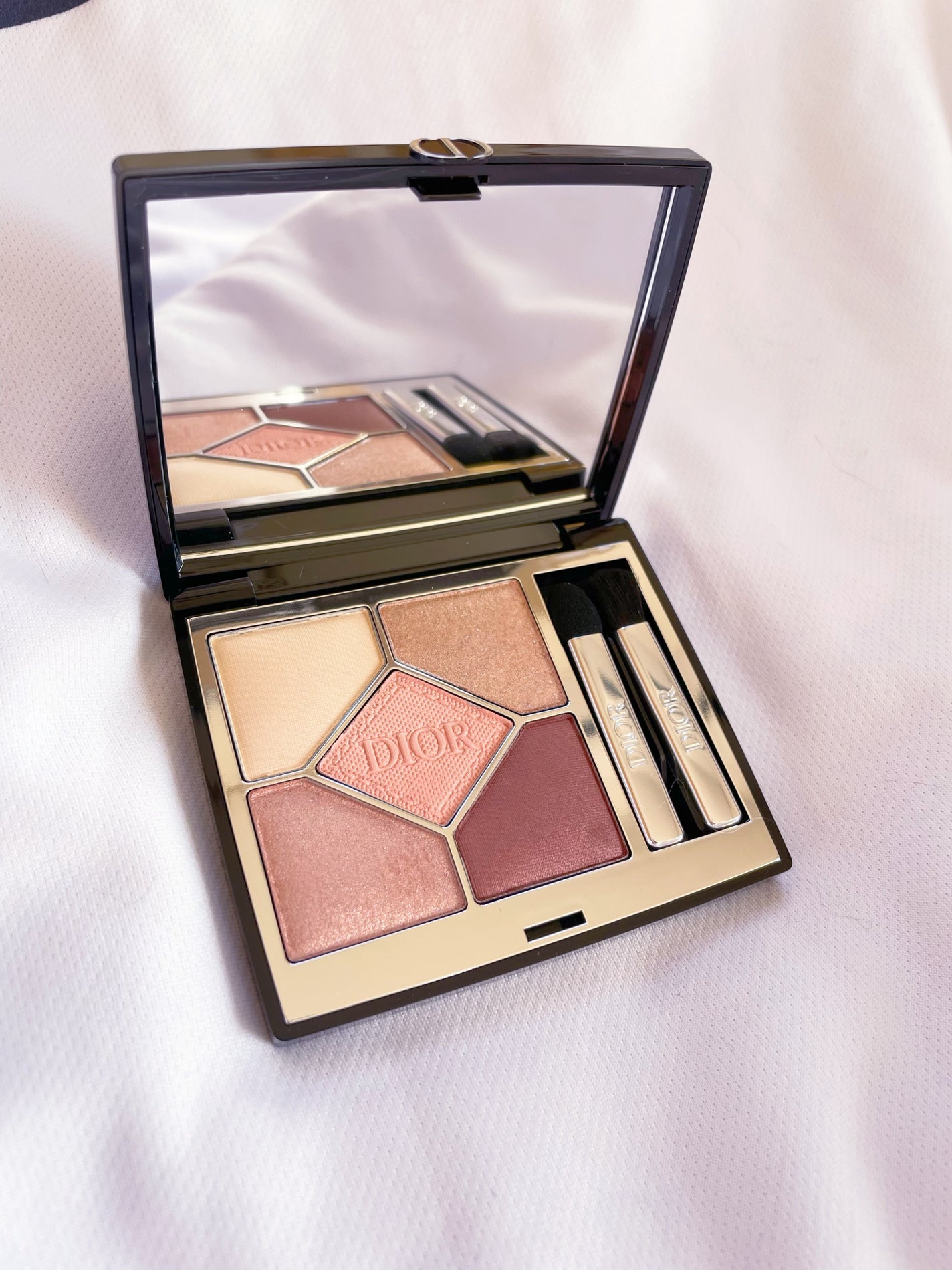 ディオールショウ サンク クルール/Dior/アイシャドウを使ったクチコミ(5枚目)