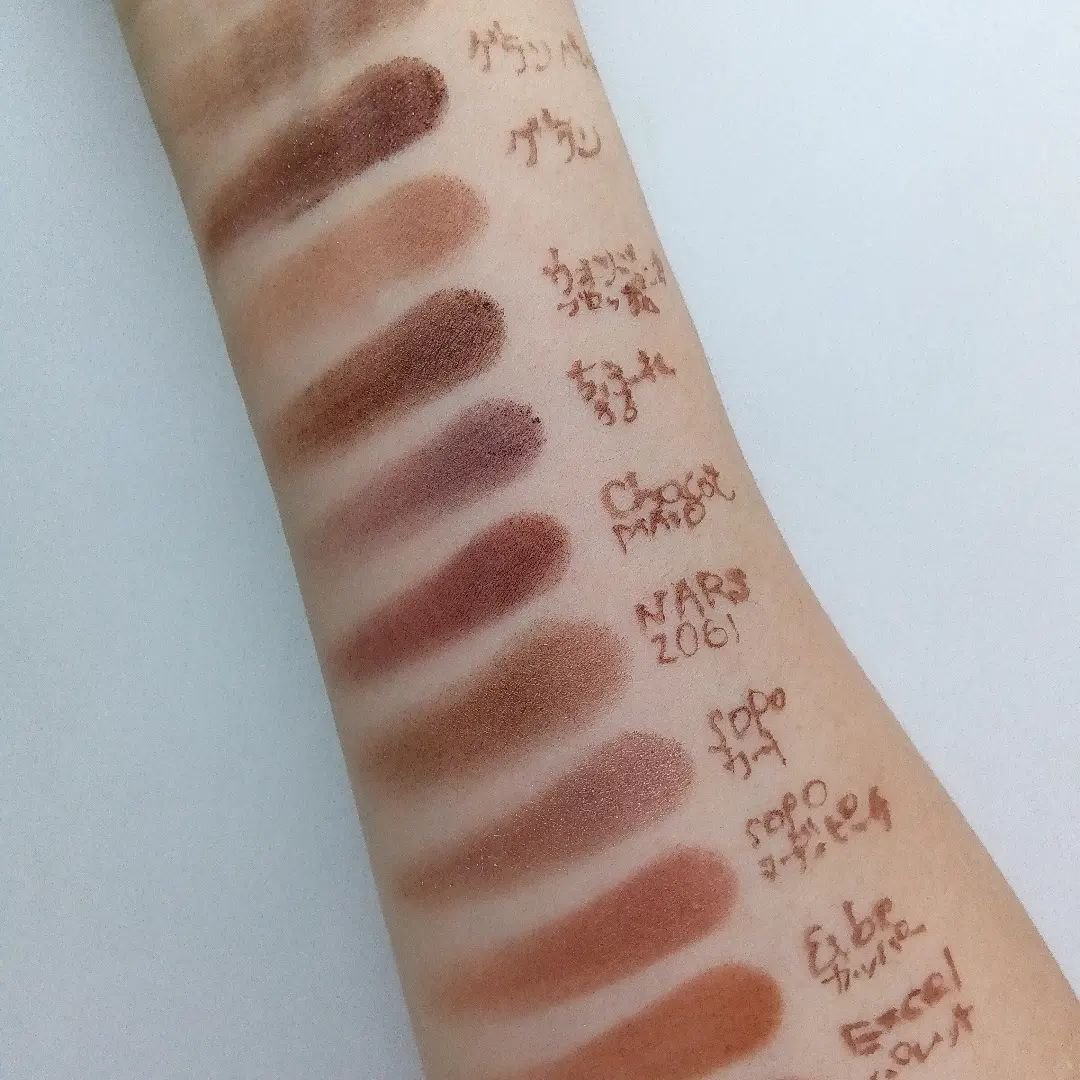 マルチカラーバリエーション マット MA10/チャコット・コスメティクス/単色アイシャドウを使ったクチコミ（1枚目）