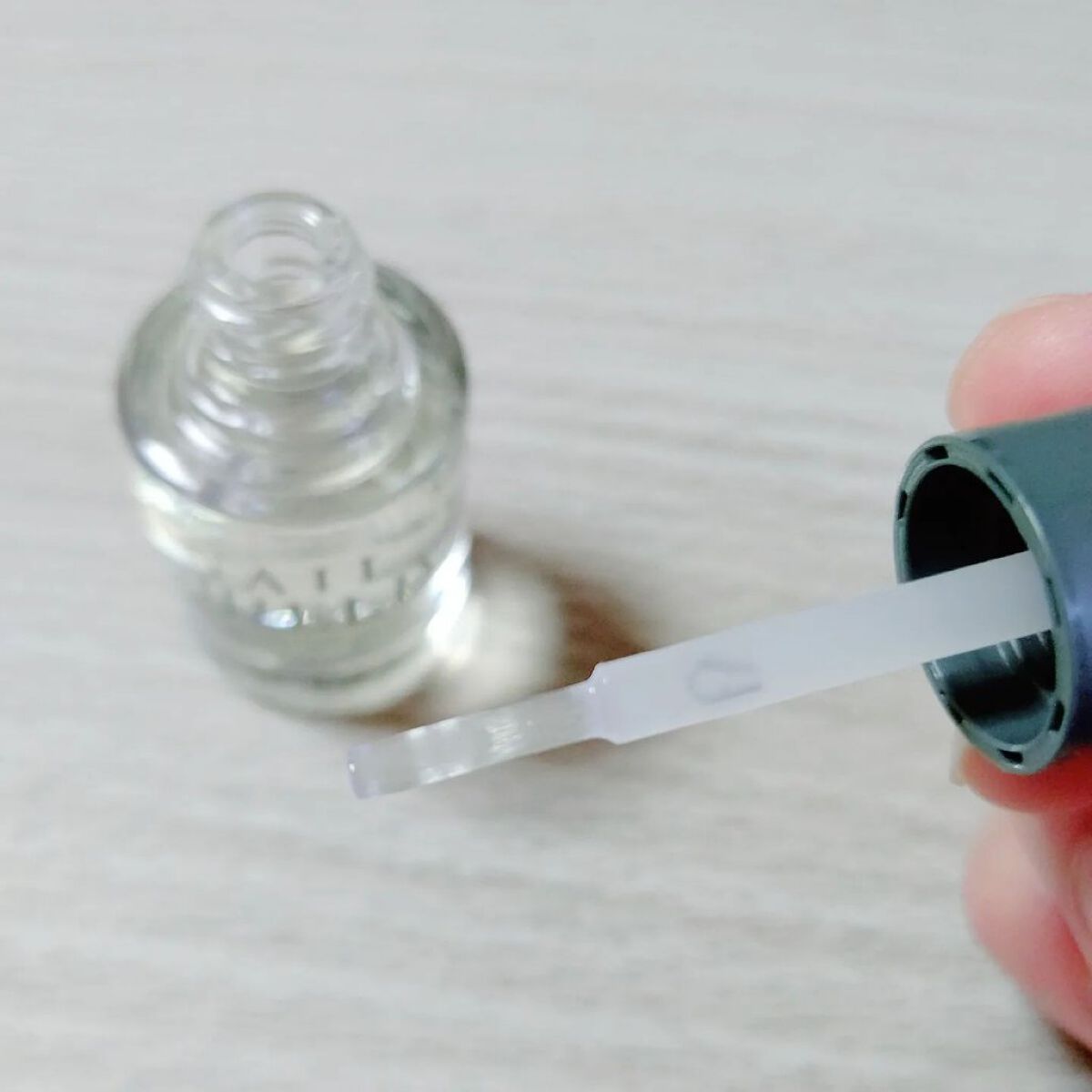 ネイルシールド/enieni /ネイルオイル・トリートメントを使ったクチコミ（2枚目）