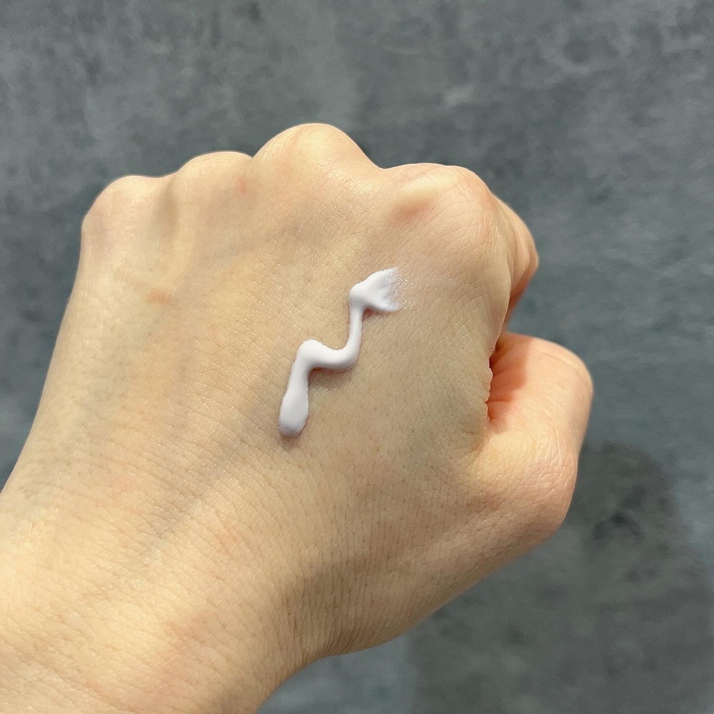 コラーゲンモイスチャーカラーコントロール/illuN/化粧下地を使ったクチコミ(4枚目)