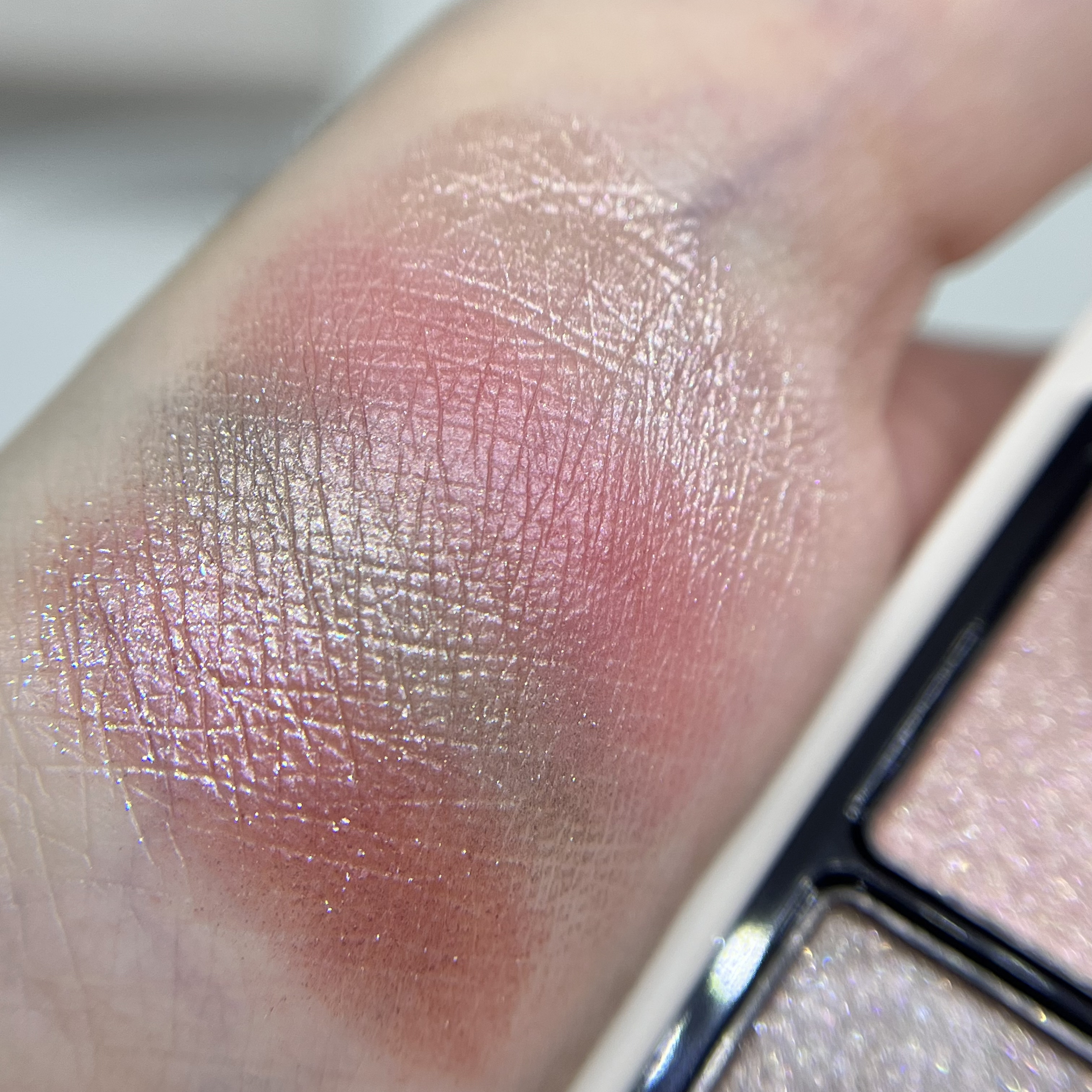 RMK シンクロマティック アイシャドウパレット/RMK/アイシャドウパレットを使ったクチコミ（2枚目）