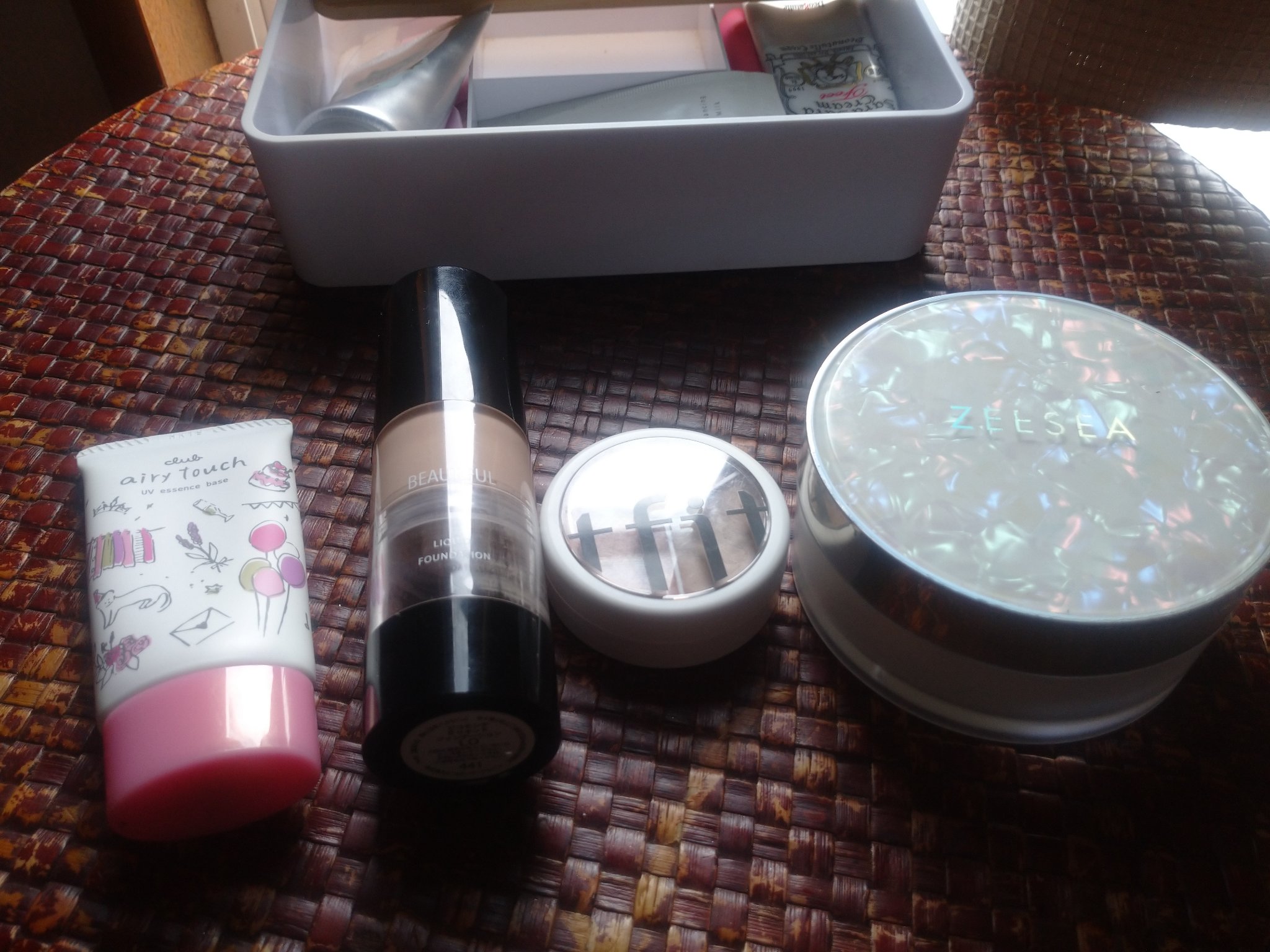 エアリータッチ UVエッセンスベース/クラブ/化粧下地を使ったクチコミ（1枚目）