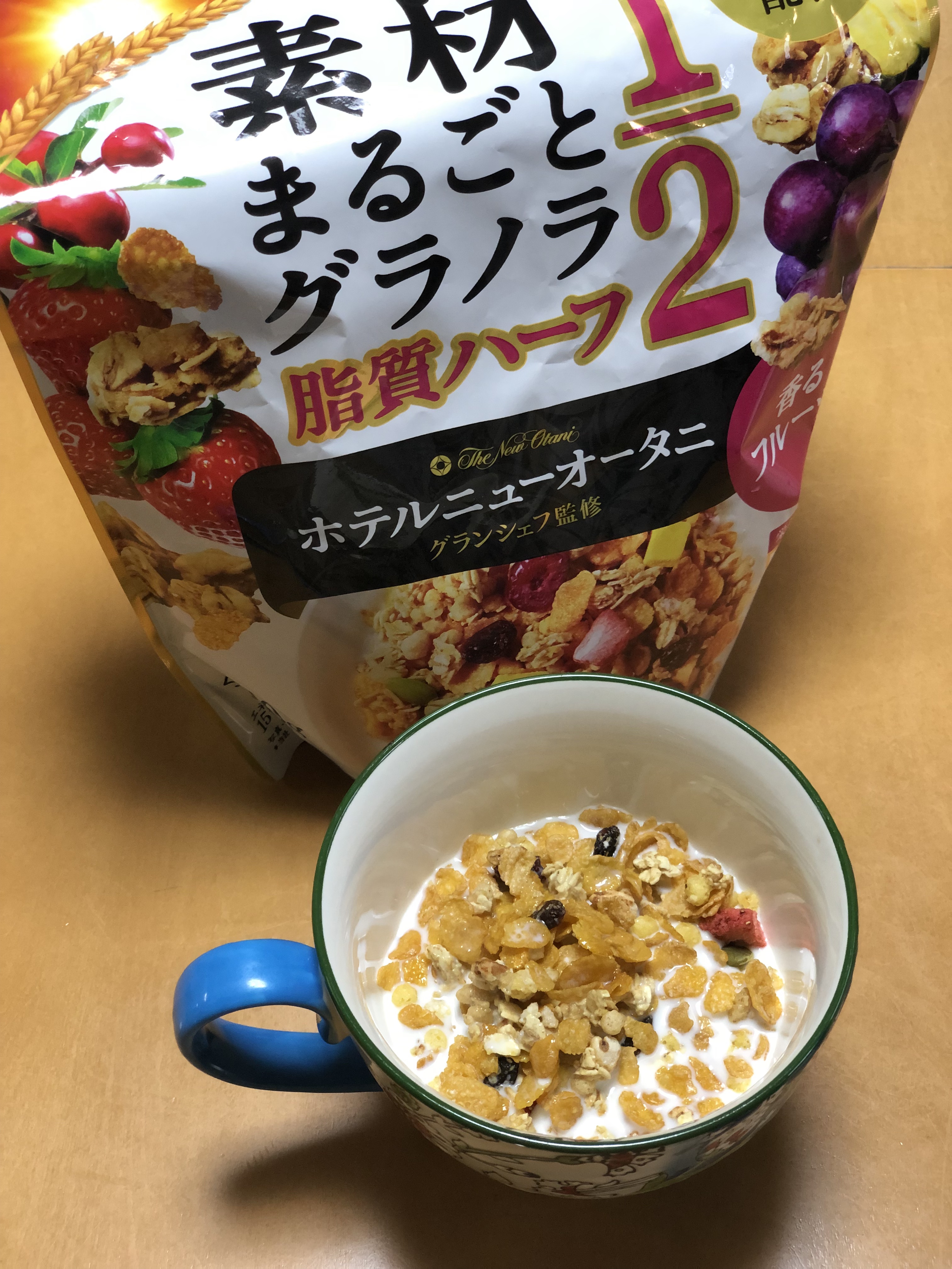 フルーツグラノラハーフ　ホテルニューオータニ/ケロッグ/グラノーラを使ったクチコミ（1枚目）