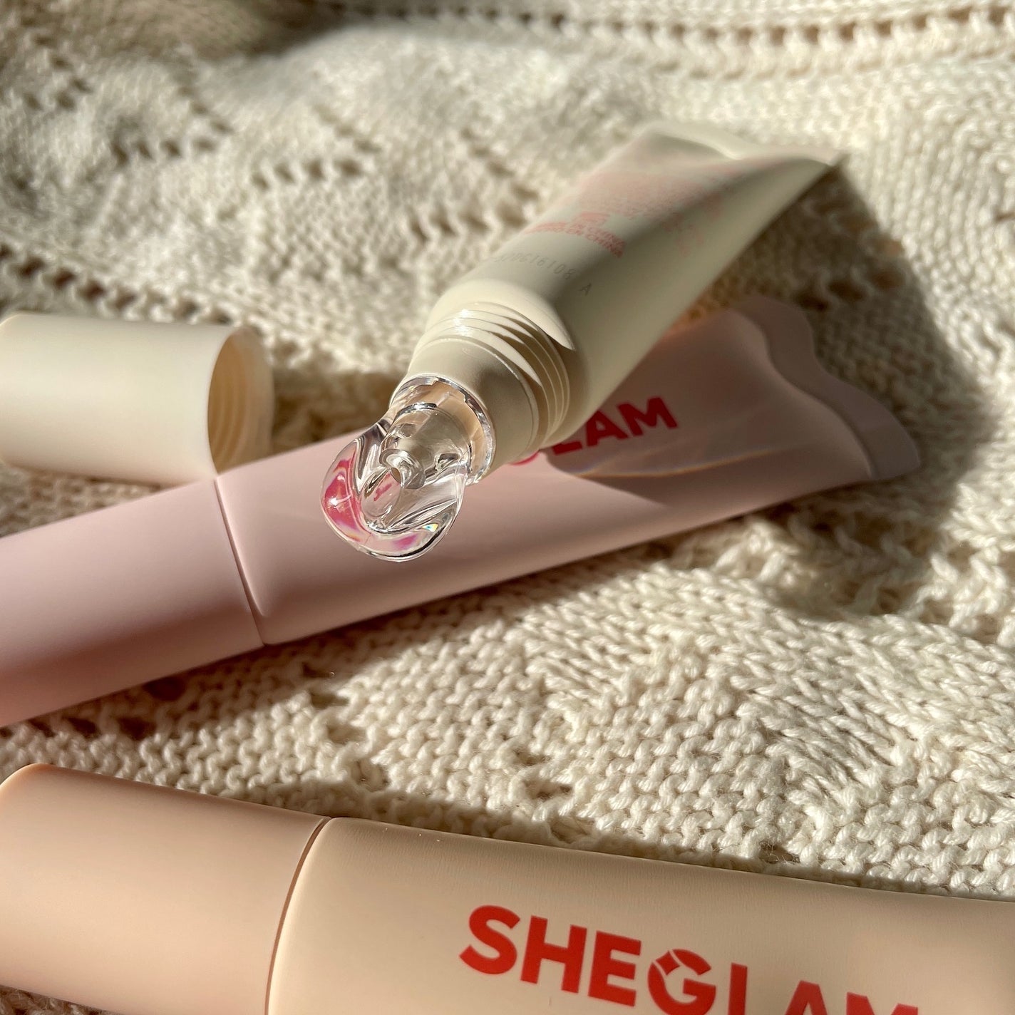 クリスタルグレイズ モイスチャライジング リップケア/SHEGLAM/口紅を使ったクチコミ(3枚目)