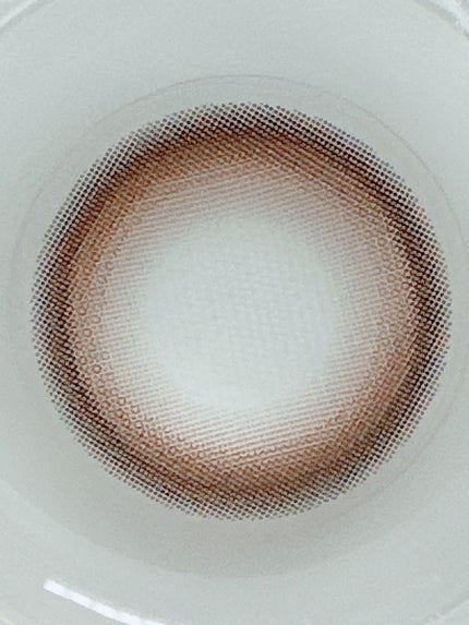 chiffon/meilly/ワンデー(1DAY)カラコンを使ったクチコミ(4枚目)