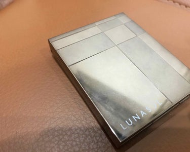 スキンモデリングアイズ/LUNASOL/アイシャドウパレットを使ったクチコミ（1枚目）