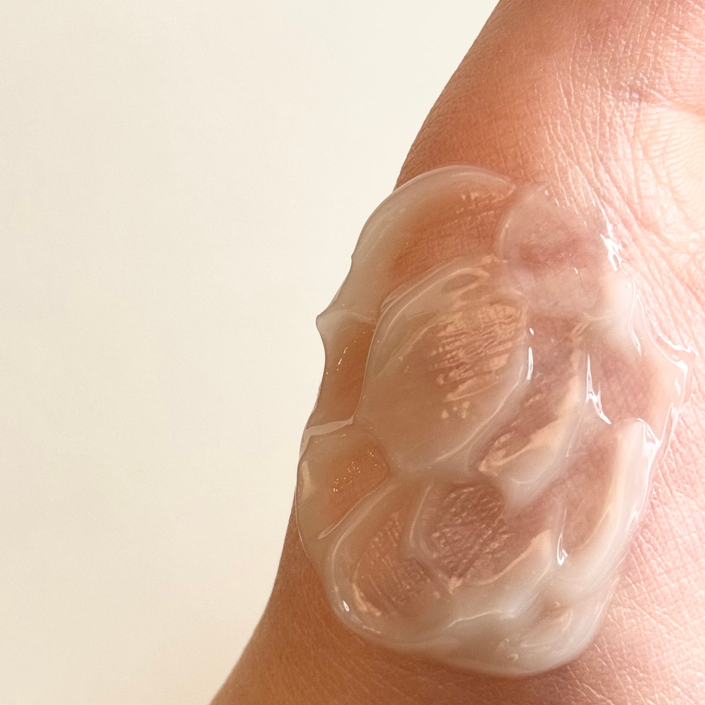 カーミング ウォーター グリーン ジェル/9:35/フェイスクリームを使ったクチコミ(3枚目)