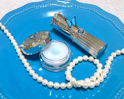 JILL STUART サムシングピュアブルー ダイヤモンド グレイズ リップバームのクチコミ「#ジルスチュアート クリスタルブルーム
#サムシングピュアブルー
ダイヤモンドグレイズリッ.....」(2枚目)