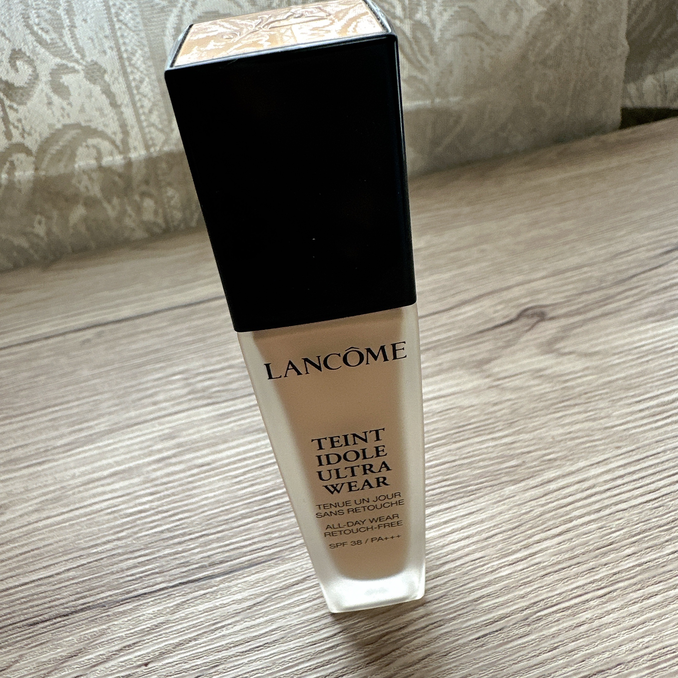 タンイドル ウルトラ ウェア リキッド/LANCOME/リキッドファンデーションを使ったクチコミ（1枚目）