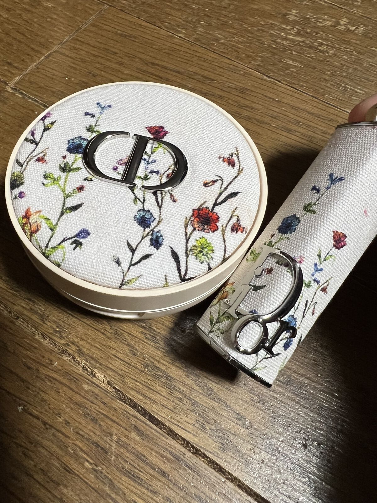 ディオールスキン フォーエヴァー クッション パウダー/Dior/ルースパウダーを使ったクチコミ（1枚目）