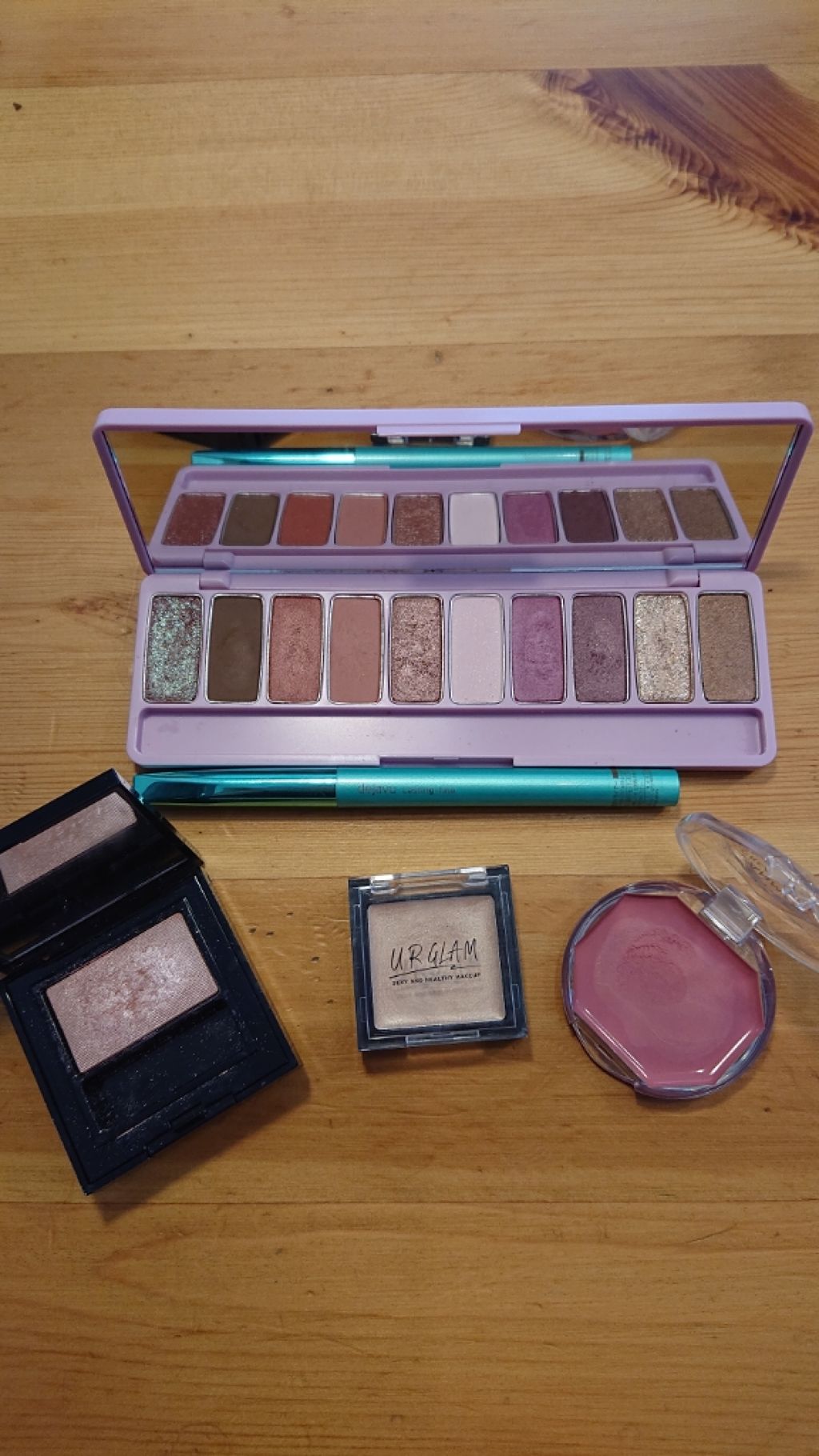 ピュア カラー エンヴィ アイシャドウ 18 チーキー ピンク ブリリアント/ESTEE LAUDER/ジェル・クリームアイシャドウを使ったクチコミ（1枚目）