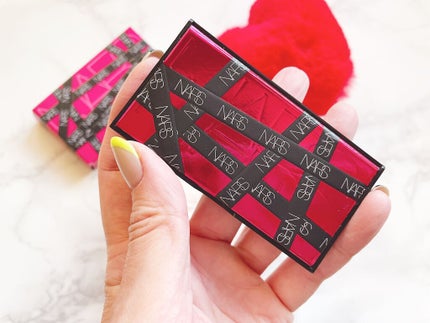 オーガズム ミニアイシャドーパレット/NARS/アイシャドウパレットを使ったクチコミ(2枚目)