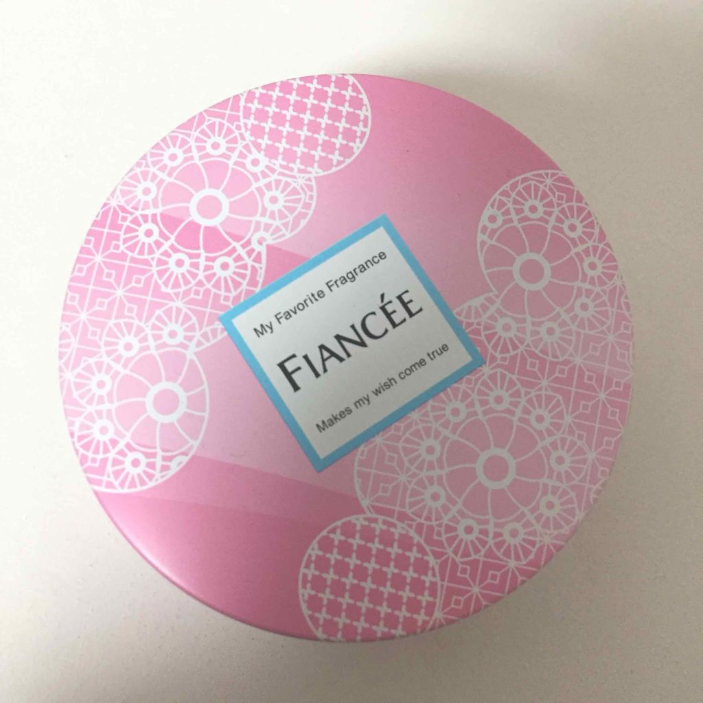 ハンドクリーム ピュアシャンプーの香り/フィアンセ/ハンドクリームを使ったクチコミ(3枚目)