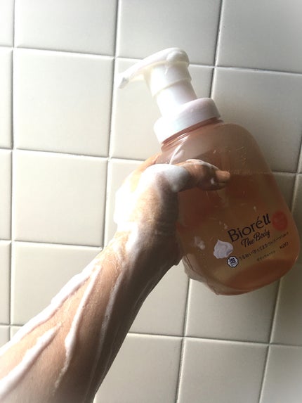 ビオレu ザ ボディ 泡タイプ モイスチャースムース/ビオレu/ボディソープを使ったクチコミ(7枚目)